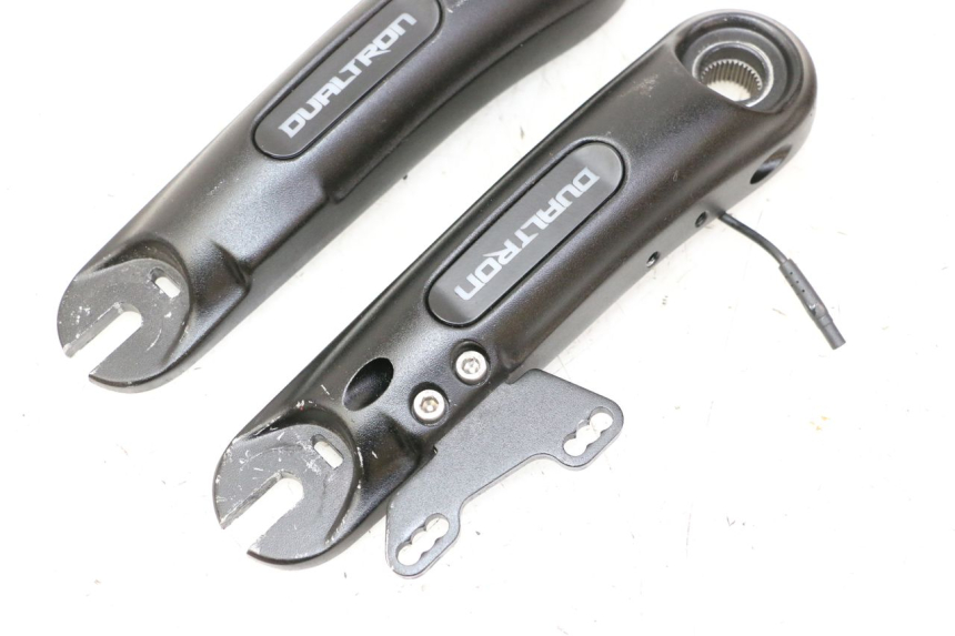 photo de SWINGARM DUALTRON VICTOR LIMITED 1 - Fixing points details