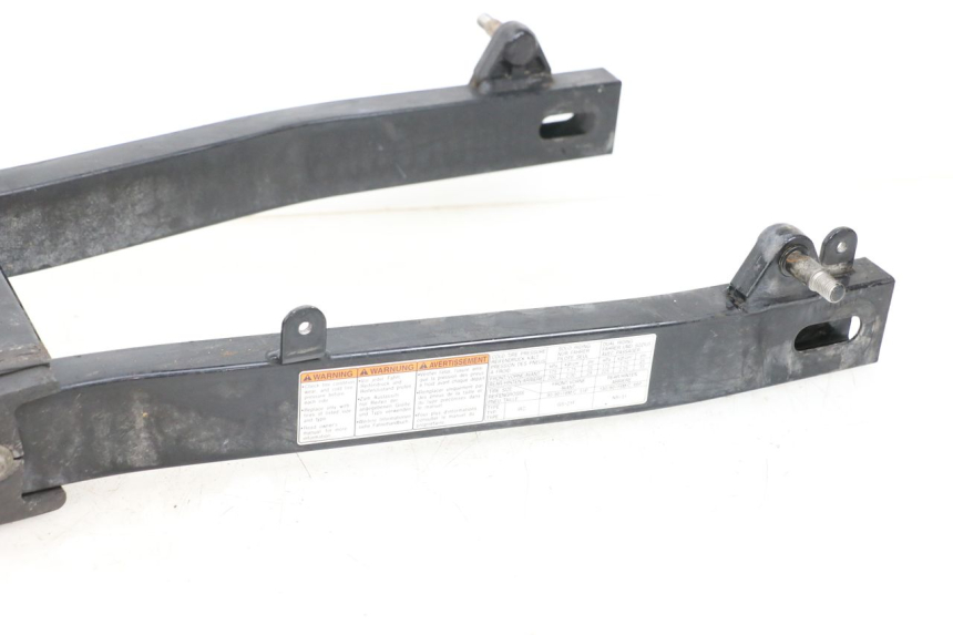 photo de SWING ARM SUZUKI VL INTRUDER 125 (2004 - 2007) - Surface and material condition