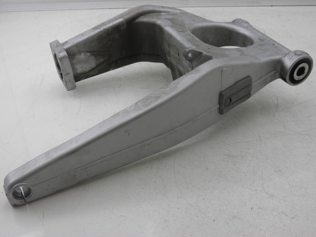 photo de SWING ARM YAMAHA FJR 1300 (2004 - 2005) - Zoom on usage condition