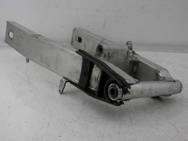 photo de SWING ARM YAMAHA FZS FAZER 600 (1998 - 2001) - Product overview