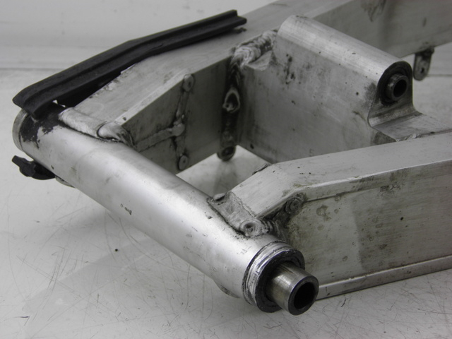 photo de SWING ARM YAMAHA FZS FAZER 600 (1998 - 2001) - Checked used part