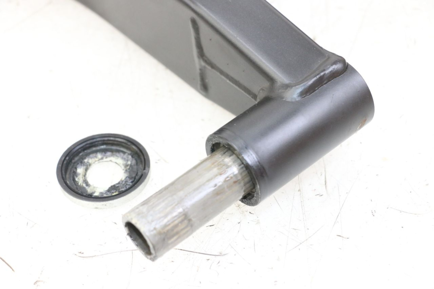 photo de SWING ARM YAMAHA XJ6 ABS 600 (2008 - 2016) - Zoom on usage condition