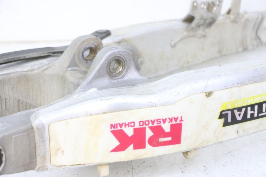 photo de SWING ARM YAMAHA YZ-F YZF 250 (2014 - 2018) - Alternative angle