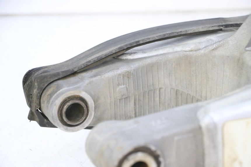 photo de SWING ARM YAMAHA YZ-F YZF 250 (2014 - 2018) - Used quality zoom