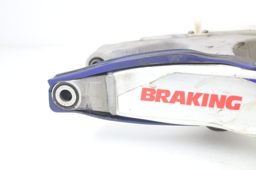 photo de SWING ARM YAMAHA YZF YZ-F 450 (2018 - 2021) - Surface and material condition