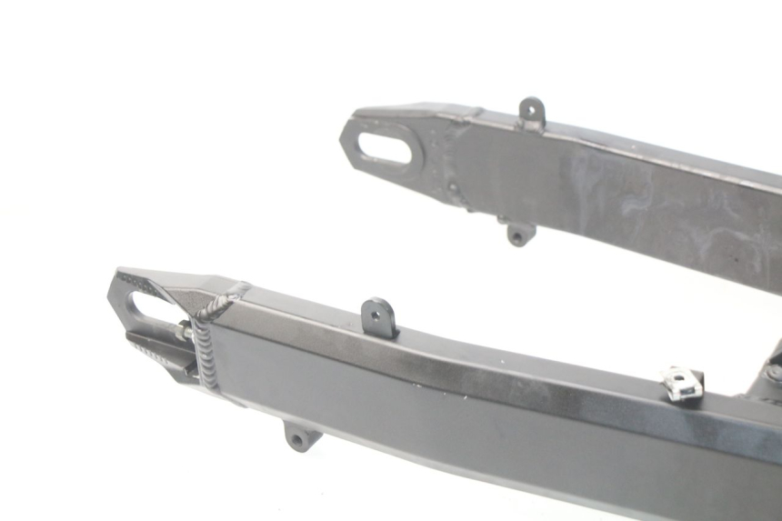 photo de SWING ARM KAWASAKI Z Z900 900 (2017 - 2019) - Technical close-up