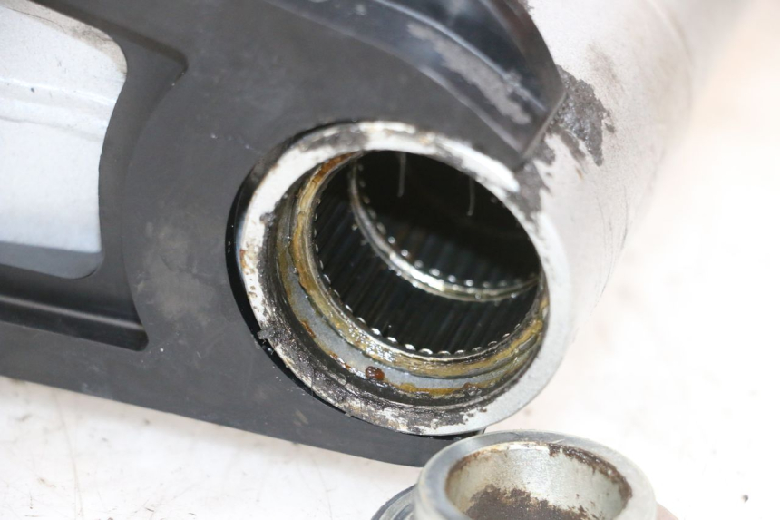 photo de SWING ARM KAWASAKI ZR 7 750 (1999 - 2004) - Component detail