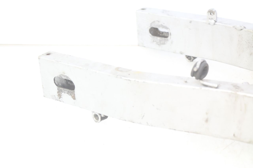 photo de SWINGARM KAWASAKI ZX-6R ZX6R 600 (1995 - 1997) - Alternative perspective