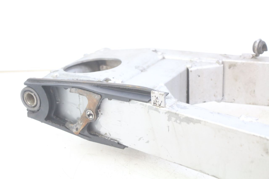 photo de SWINGARM KAWASAKI ZX-6R ZX6R 600 (1995 - 1997) - Surface and material condition