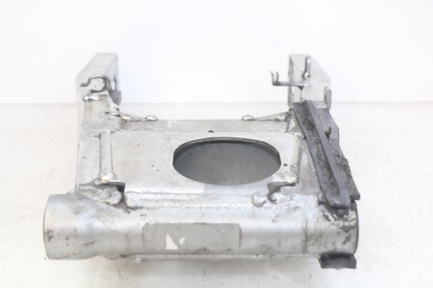 photo de SWINGARM KAWASAKI ZX-6R ZX6R 600 (1995 - 1997) - Technical close-up