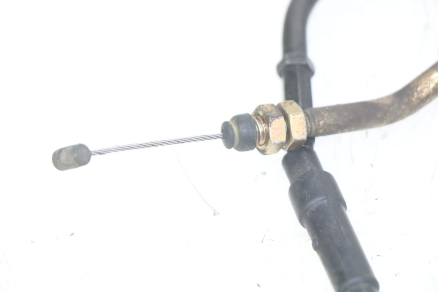 photo de ACCELERATOR CABLE KYMCO AGILITY 16+ 4T 50 (2018 - 2023) - Technical close-up