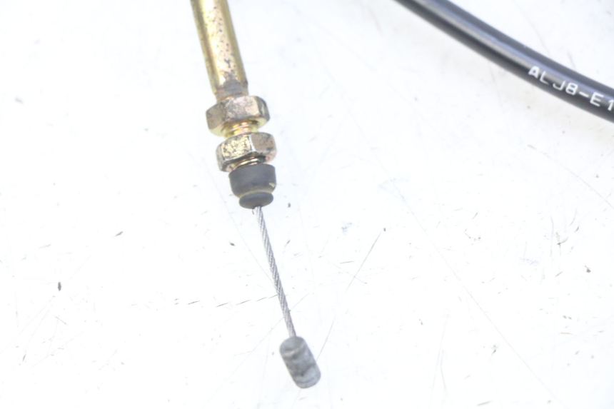 photo de ACCELERATOR CABLE KYMCO AGILITY 16+ 4T 50 (2018 - 2023) - Technical close-up