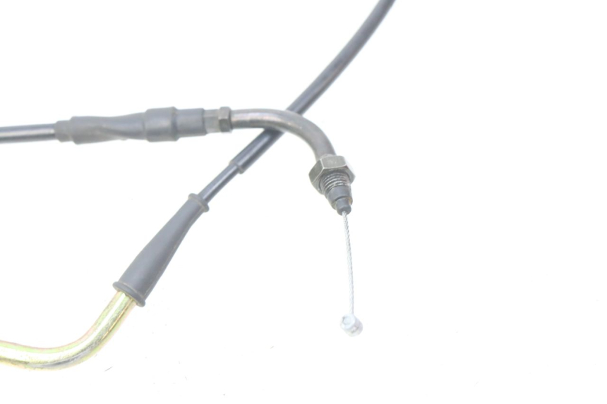 photo de ACCELERATOR CABLE KYMCO AGILITY 4T 50 (2018 - 2022) - Zoom on usage condition