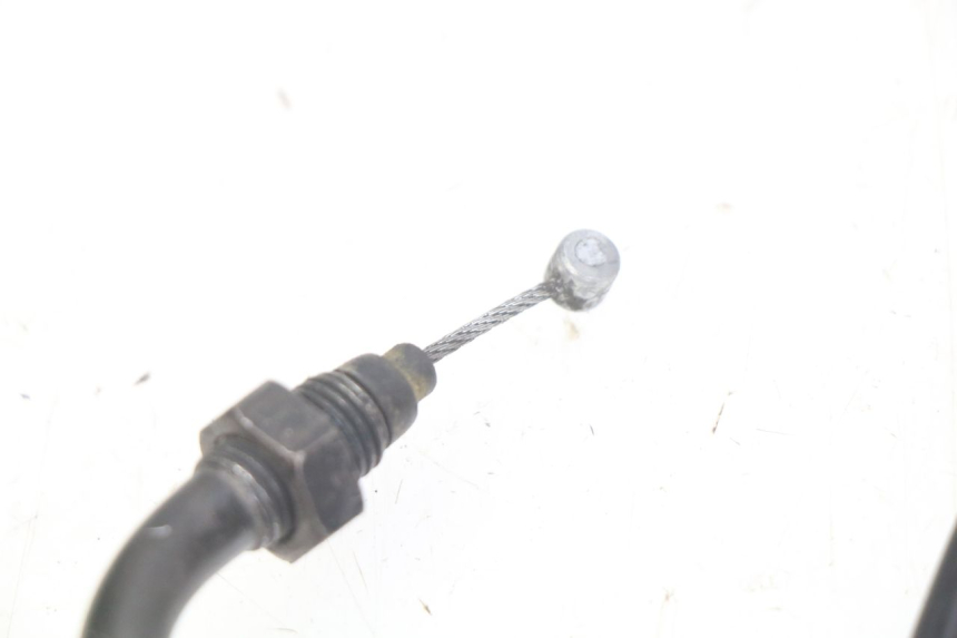 photo de ACCELERATOR CABLE KYMCO AGILITY 4T 50 (2018 - 2022) - Zoom on usage condition