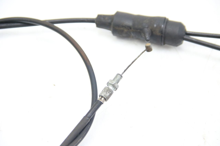 photo de ACCELERATOR CABLE DERBI BOULEVARD 50 (2009 - 2006) - Fixing points details