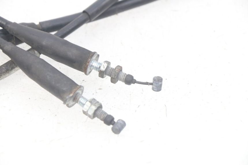 photo de ACCELERATOR CABLE SUZUKI BURGMAN 125 (2007 - 2014) - Zoom on usage condition