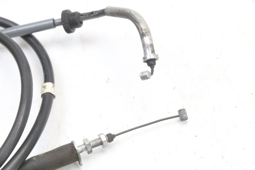 photo de ACCELERATOR CABLE SUZUKI BURGMAN 125 (2007 - 2014) - Zoom on usage condition