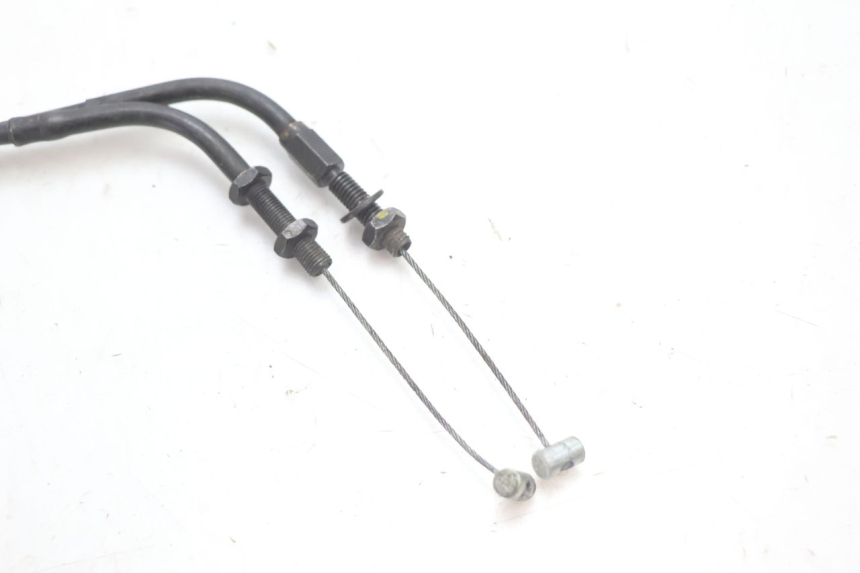 photo de THROTTLE CABLE HONDA CB F HORNET 600 (2005 - 2006) - Alternative perspective