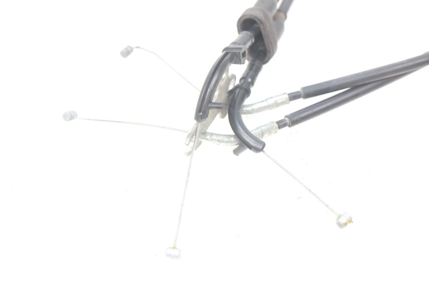 photo de ACCELERATOR CABLE YAMAHA FJR ABS 1300 (2016 - 2020) - Alternative perspective