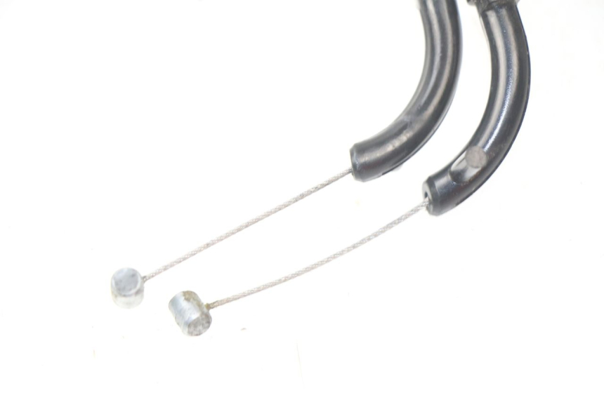 photo de THROTTLE CABLE YAMAHA FZ8 800 (2010 - 2016) - Fixing points details