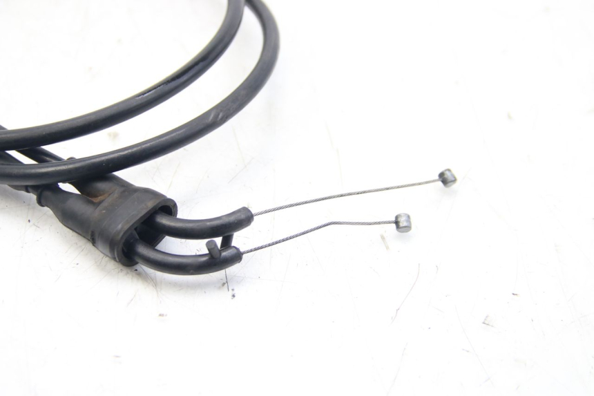 photo de ACCELERATOR CABLE YAMAHA FZS FAZER 600 (2001 - 2003) - Component detail