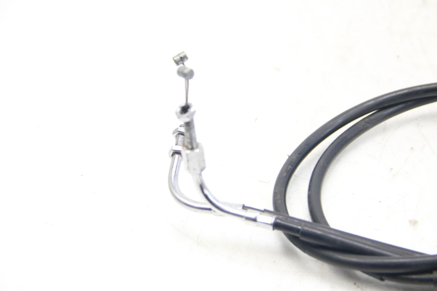 photo de ACCELERATOR CABLE YAMAHA FZS FAZER 600 (2001 - 2003) - Alternative perspective