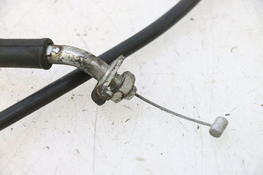 photo de ACCELERATOR CABLE GILERA GP 800 (2007 - 2013) - Zoom on usage condition