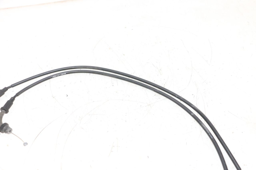 photo de THROTTLE CABLE SUZUKI GSXR GSX-R 1000 (2003 - 2004) - Surface and material condition