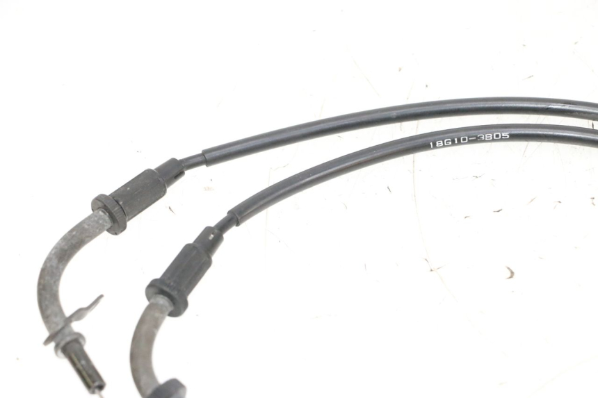 photo de THROTTLE CABLE SUZUKI GSXR GSX-R 1000 (2003 - 2004) - Checked used part