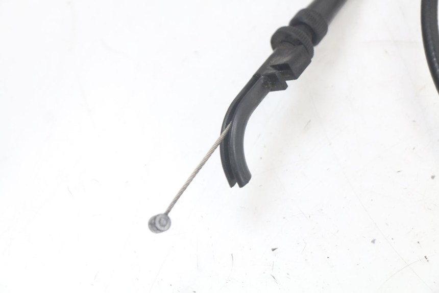 photo de THROTTLE CABLE KAWASAKI GTR 1000 (1994 - 2004) - Zoom on usage condition