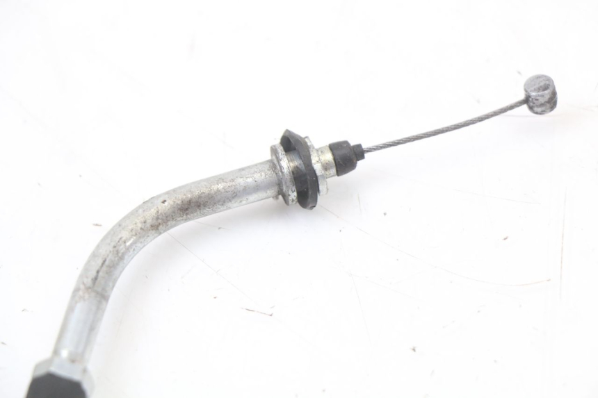 photo de ACCELERATOR CABLE PEUGEOT KISBEE 4T 50 (2010 - 2017) - Zoom on usage condition