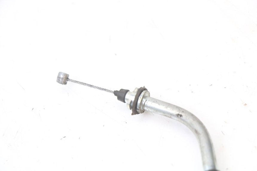 photo de ACCELERATOR CABLE PEUGEOT KISBEE 4T 50 (2018 - 2022) - Zoom on usage condition