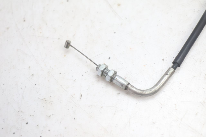 photo de ACCELERATOR CABLE PEUGEOT KISBEE 4T 50 (2018 - 2022) - Zoom on usage condition
