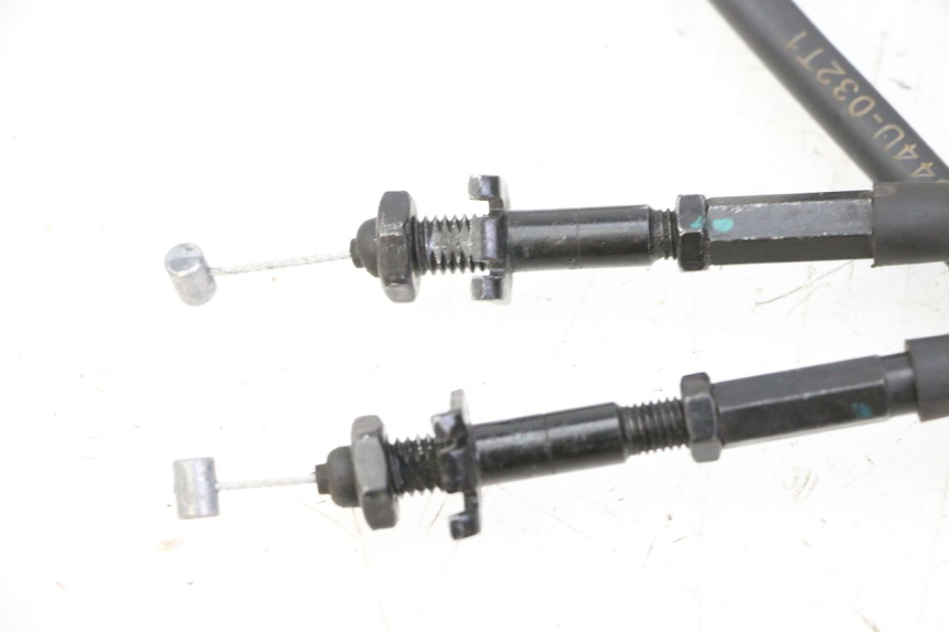 photo de THROTTLE CABLE PIAGGIO MP3 HPE 310 (2024 - 2025) - Alternative perspective