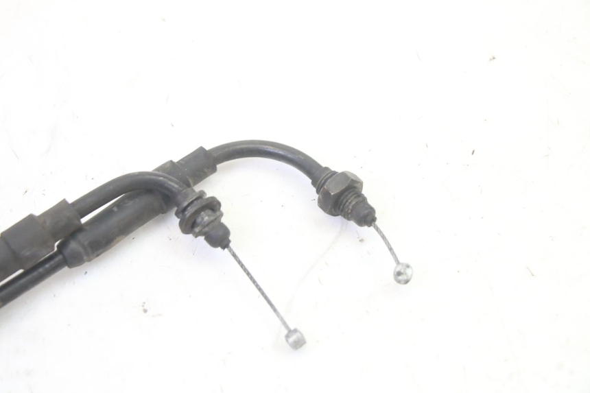 photo de ACCELERATOR CABLE PIAGGIO MP3 RL 250 (2006 - 2010) - Alternative perspective