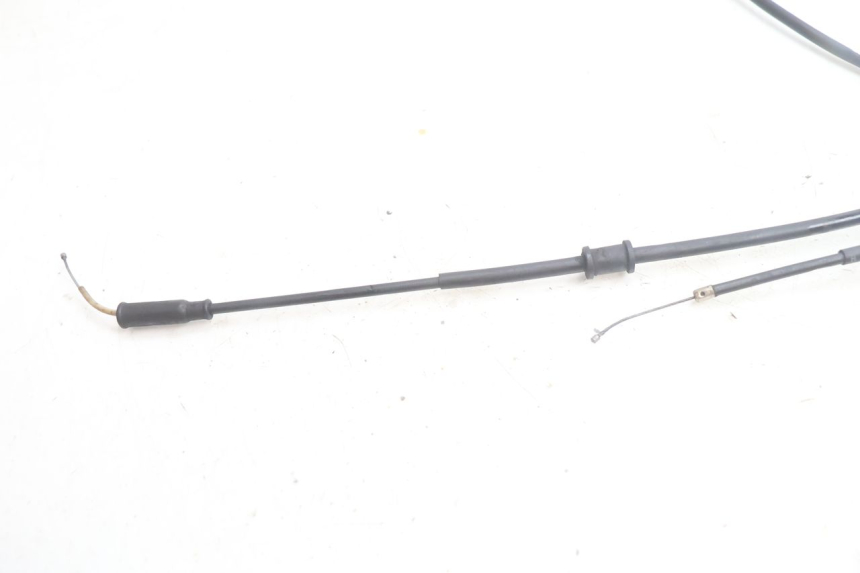 photo de ACCELERATOR CABLE PIAGGIO NEW TYPHOON 50 (2018 - 2021) - Zoom on usage condition