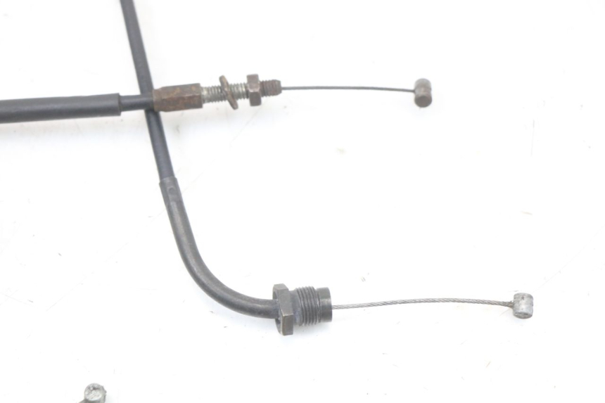 photo de ACCELERATOR CABLE HONDA NTV DEAUVILLE 650 (1998 - 2001) - Technical close-up