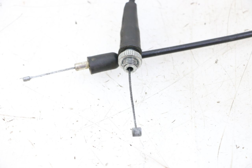 photo de ACCELERATOR CABLE APOLLO RFZ 125 - Zoom on usage condition