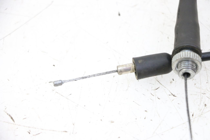 photo de ACCELERATOR CABLE APOLLO RFZ 125 - Alternative perspective