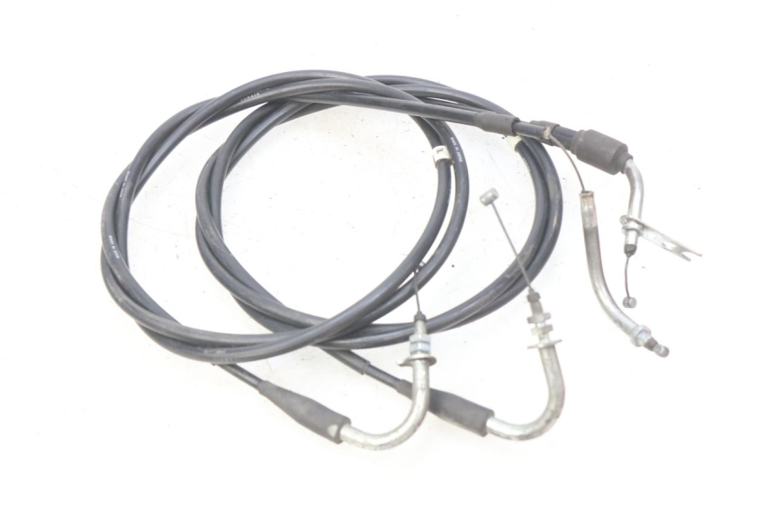 photo de ACCELERATOR CABLE SUZUKI SIXTEEN 125 (2008 - 2010) - Zoom on usage condition