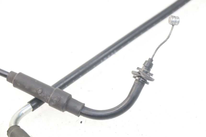 photo de THROTTLE CABLE PEUGEOT STREETZONE 2T 50 (2014 - 2019) - Alternative perspective