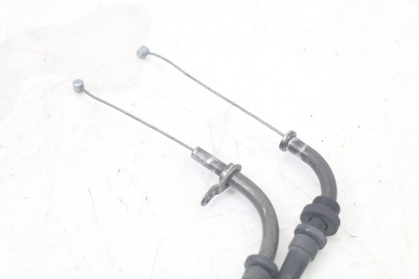 photo de ACCELERATOR CABLE SUZUKI SV N 650 (1999 - 2002) - Alternative perspective