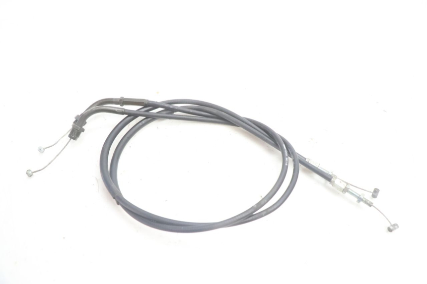 photo de THROTTLE CABLE HONDA VFR FI RC46 800 (1998 - 2001) - Zoom on usage condition