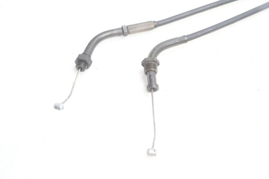 photo de THROTTLE CABLE HONDA VFR FI RC46 800 (1998 - 2001) - Alternative perspective