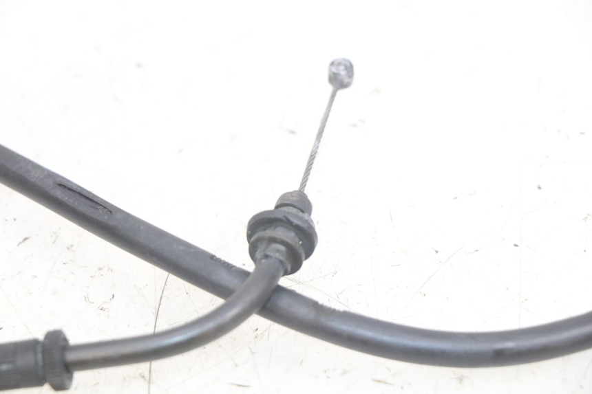 photo de ACCELERATOR CABLE PEUGEOT VIVACITY 50 (2004 - 2009) - Alternative perspective