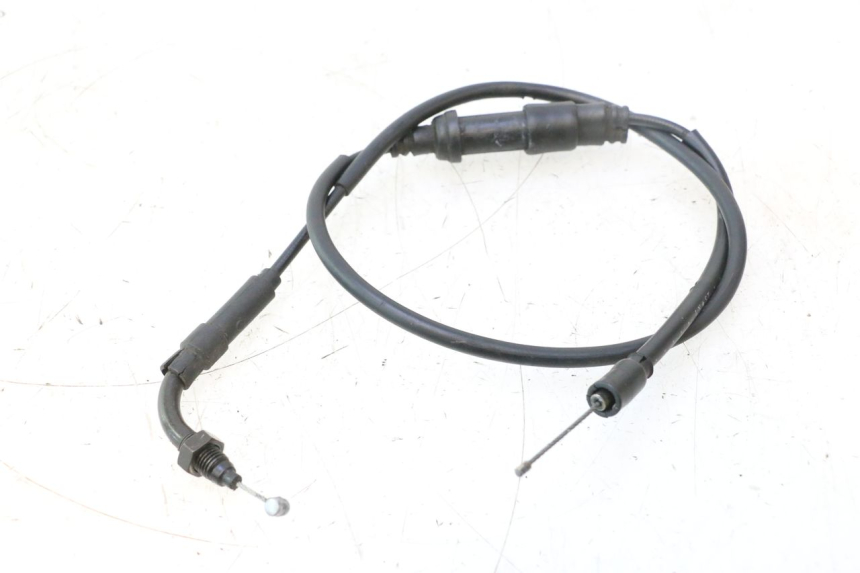 photo de THROTTLE CABLE DAELIM VJ ROADWIN 125 (2004 - 2007) - Technical close-up