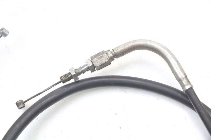 photo de THROTTLE CABLE SUZUKI VL INTRUDER 125 (2004 - 2007) - Zoom on usage condition