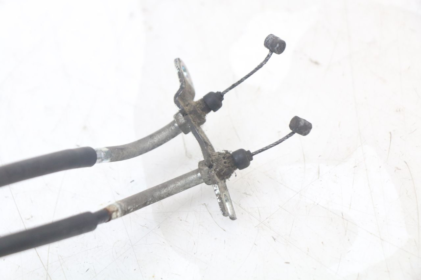 photo de ACCELERATOR CABLE YAMAHA XMAX X-MAX 125 (2006 - 2009) - Alternative perspective