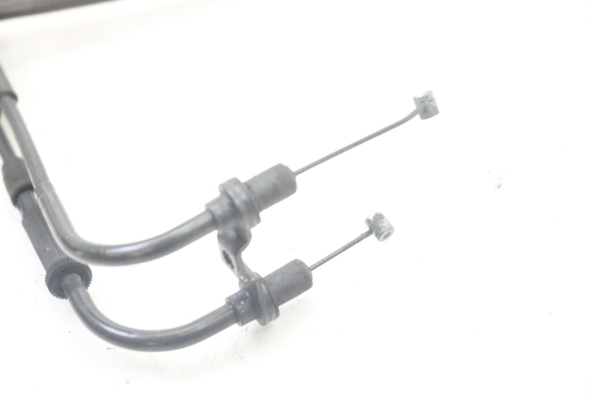 photo de ACCELERATOR CABLE YAMAHA X-MAX XMAX 125 (2010 - 2013) - Alternative perspective