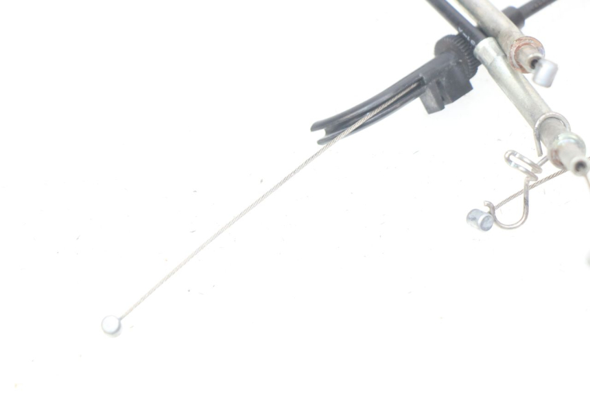 photo de ACCELERATOR CABLE KAWASAKI Z 650 (2016 - 2019) - Fixing points details